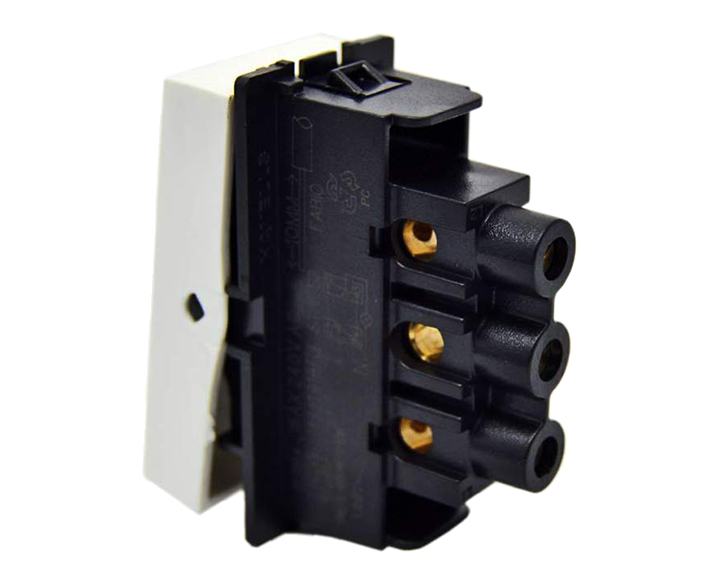 Fabio-20A-2-Way-Switch-White-2